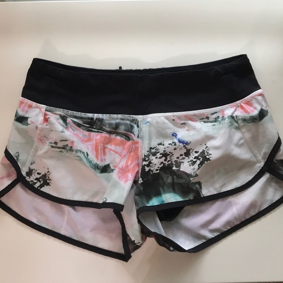 LULULEMON Speed Short